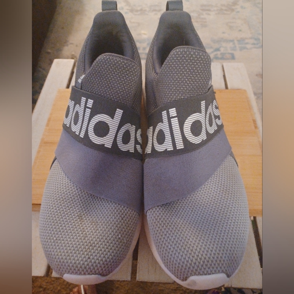 ADIDAS MEN LIGHT RACER MENS 9.5